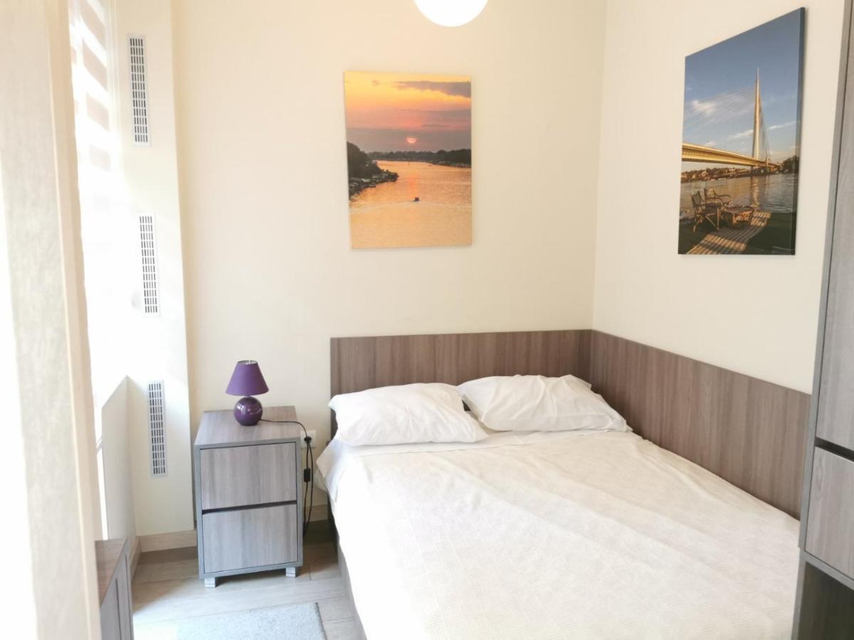 1A Moment Apartment Belgrad Exteriör bild